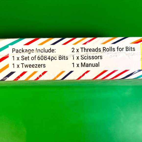 NEW DESIRE Deluxe Jewelry Making Kit 6084 pieces! Scissors! 2 Thread Rolls! - Picture 4 of 4